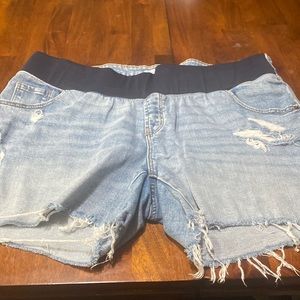 Maternity under the belly shorts 16 Old Navy